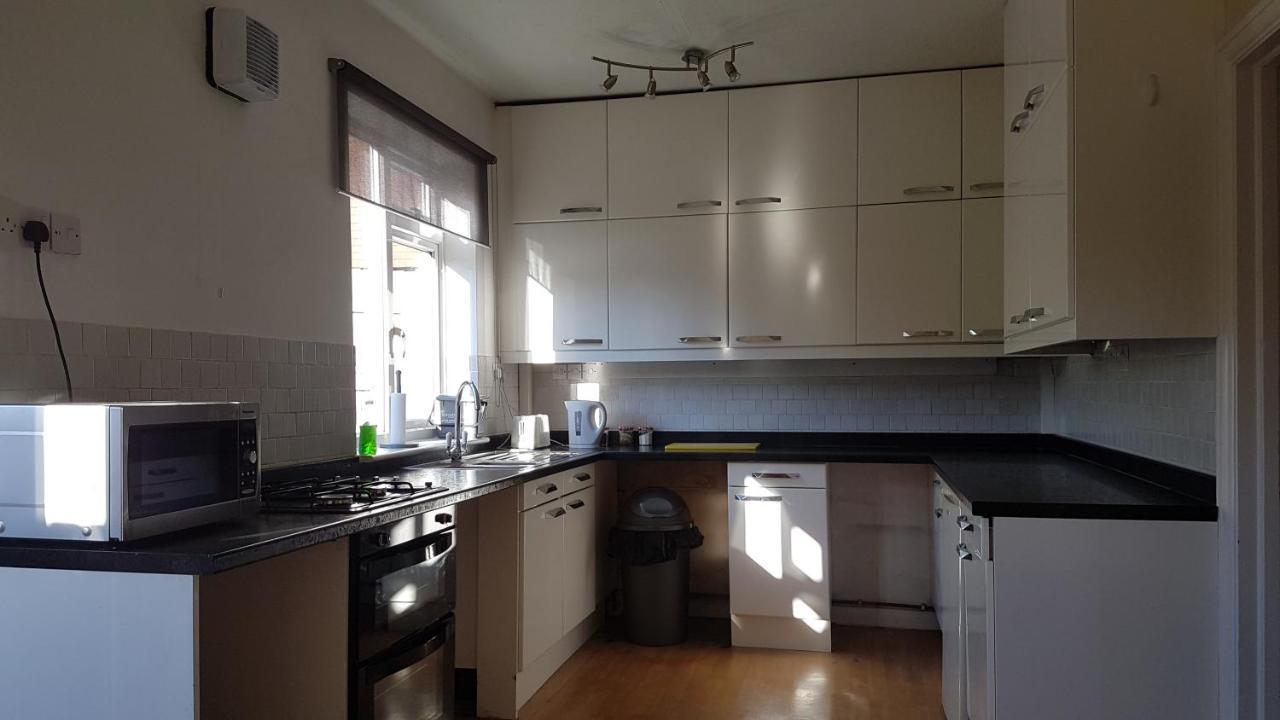 Private Rooms Just 19 Minutes From Central London Northfleet Exterior photo